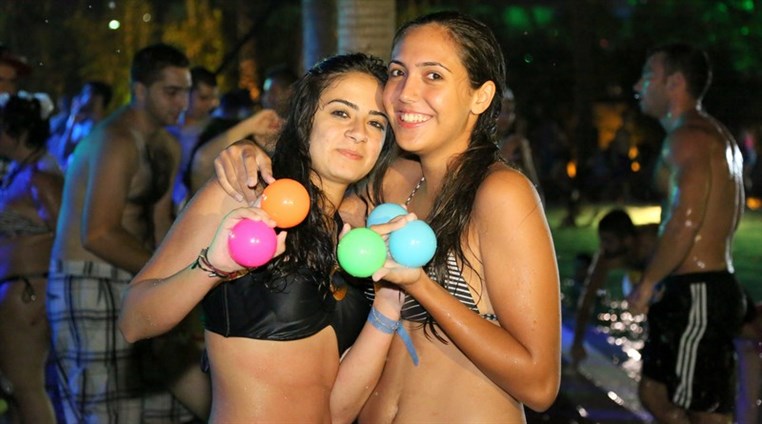 Lebanon Largest FOAM Party 3 (2)